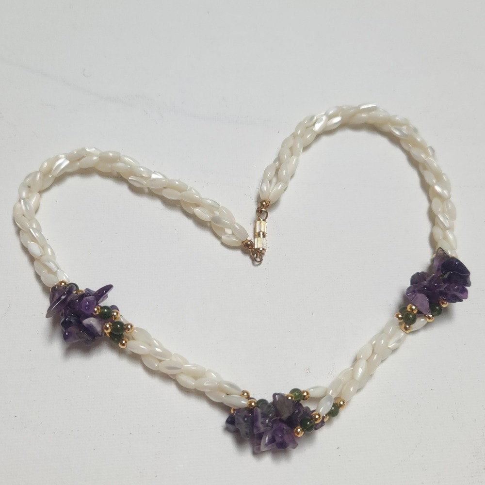 Vintage Mother of Pearl Amethyst Jade Chip Multi Strand Necklace Gold Tone Clasp - Picture 9 of 15